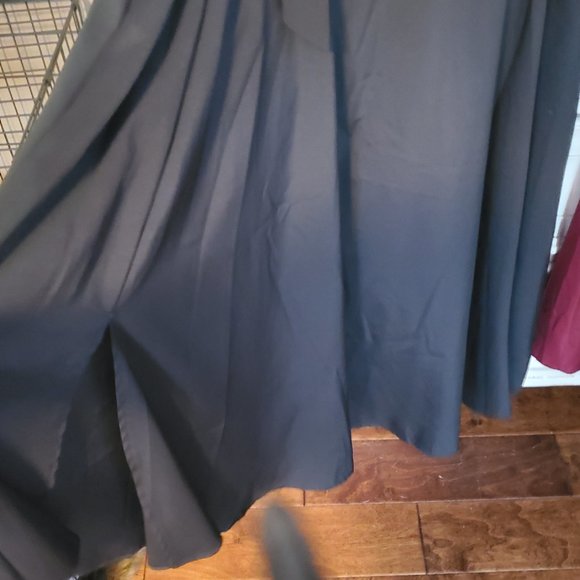 Long skirts - Picture 3 of 5